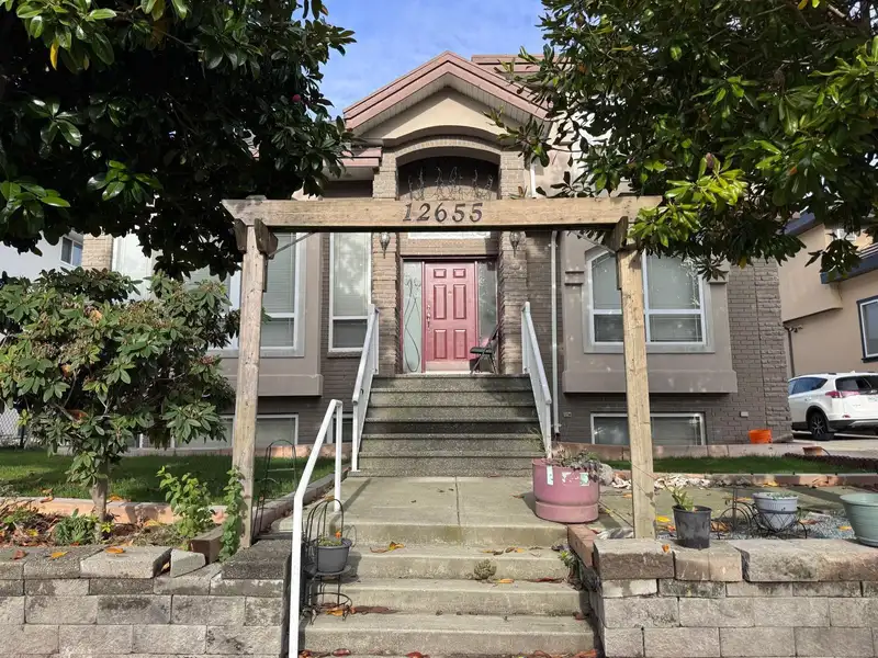 12655 67B AVENUE - photo 1 of 18