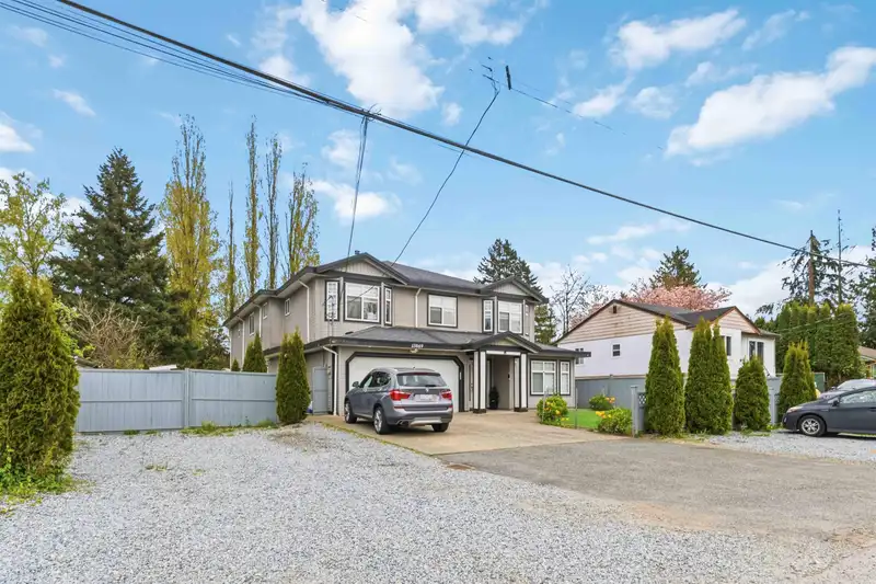 13869 BRENTWOOD CRESCENT - photo 2 of 30