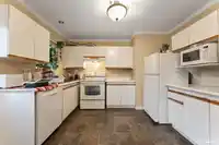 8883 157 STREET - thumbnail 12