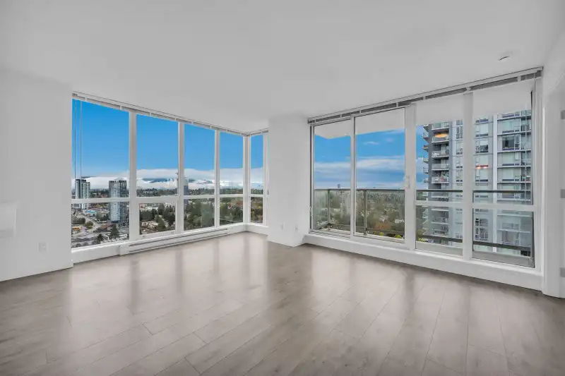 3407 13688 100 AVENUE - photo 1 of 25