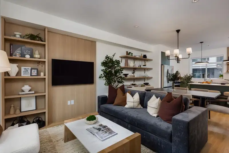 33 17429 59 AVENUE - photo 3 of 14