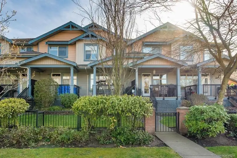 45 12036 66 AVENUE - photo 1 of 19