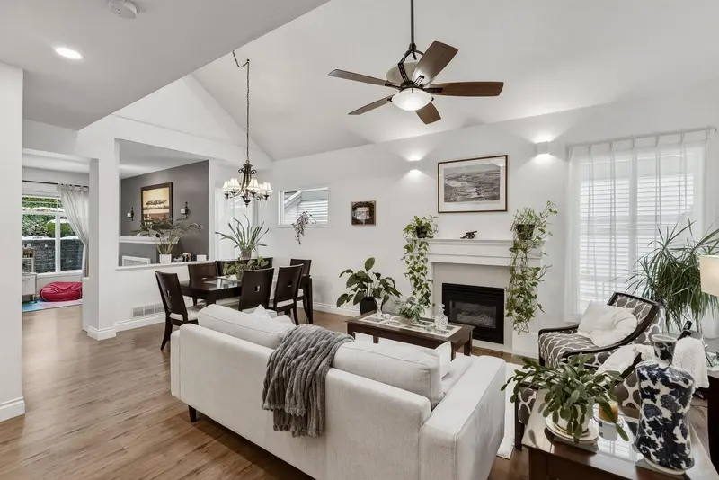 1707 ARBUTUS PLACE - photo 3 of 25