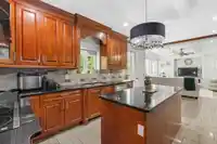 6287 148A STREET - thumbnail 5