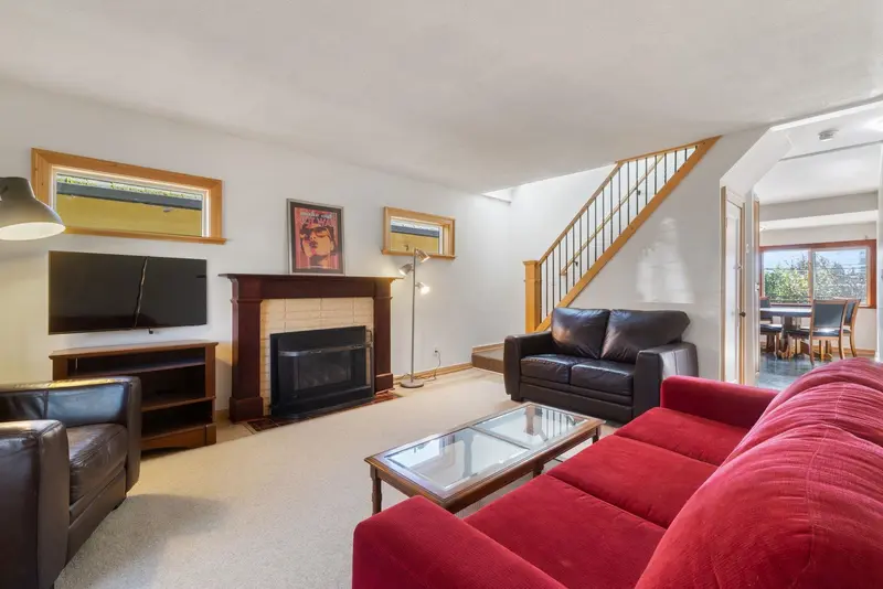 2268 E 7TH AVENUE - photo 3 of 25