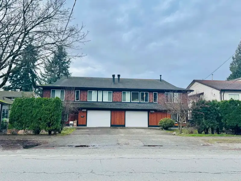 10261 10263 144 STREET - photo 1 of 11