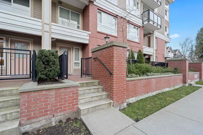 115 10688 140 STREET - photo 2 of 28