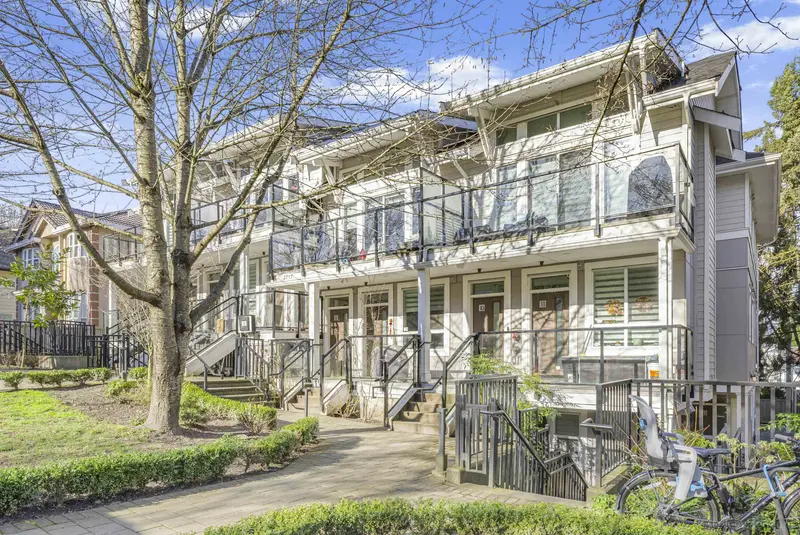 13 2717 HORLEY STREET - photo 1 of 24