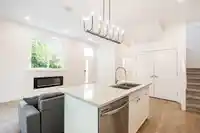 18 5960 142 STREET STREET - thumbnail 12
