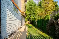 18 5960 142 STREET STREET - thumbnail 4