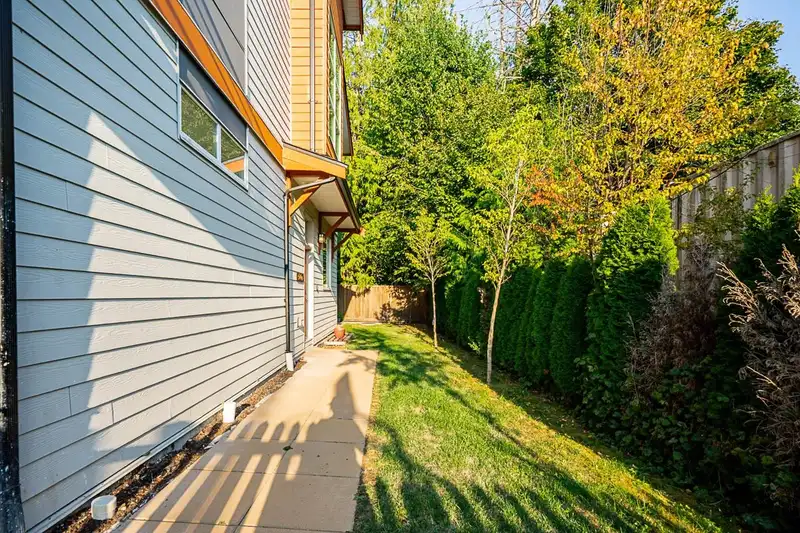 18 5960 142 STREET STREET - photo 4 of 38