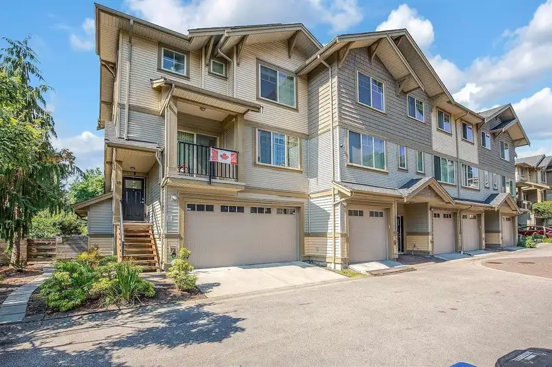 29 9533 130A STREET - photo 2 of 20