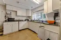 9761 124A STREET - thumbnail 13