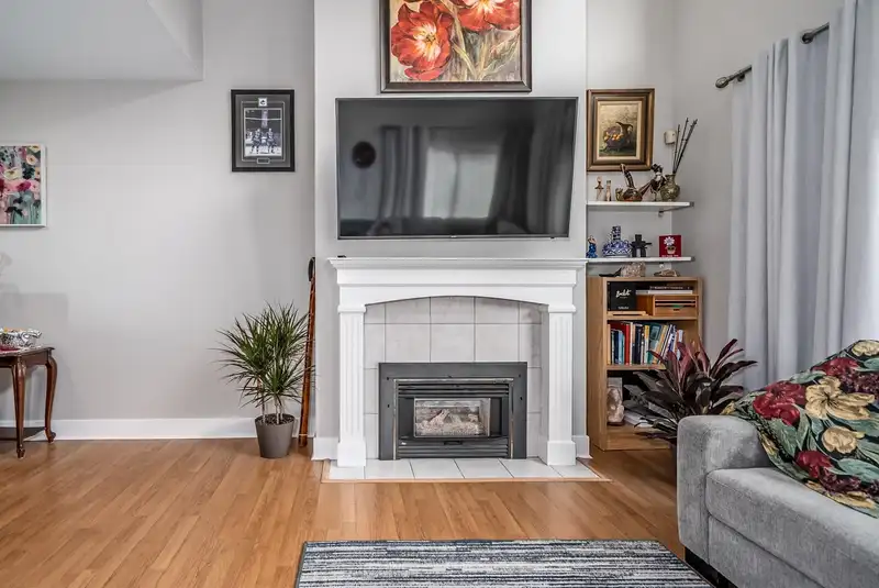 50 16325 82 AVENUE - photo 4 of 25