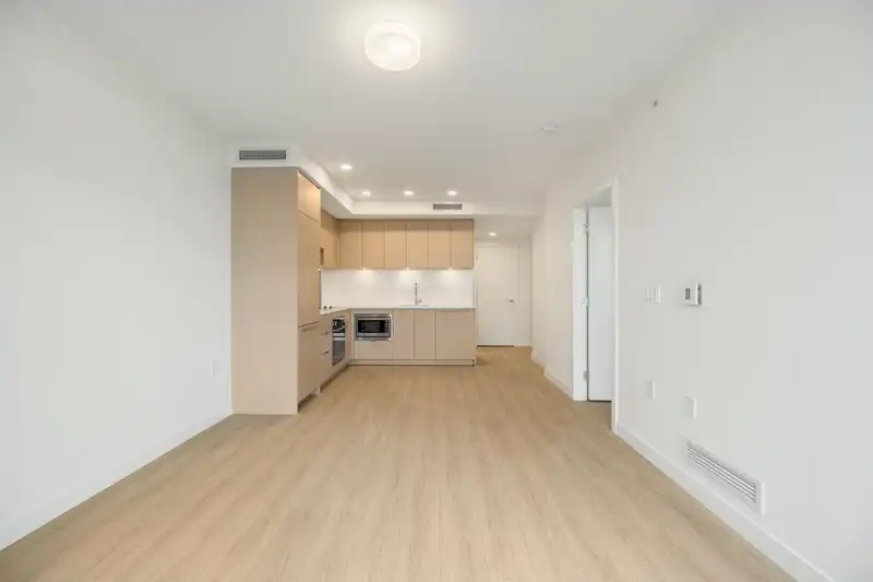 2606 13675 107A AVENUE - photo 3 of 28