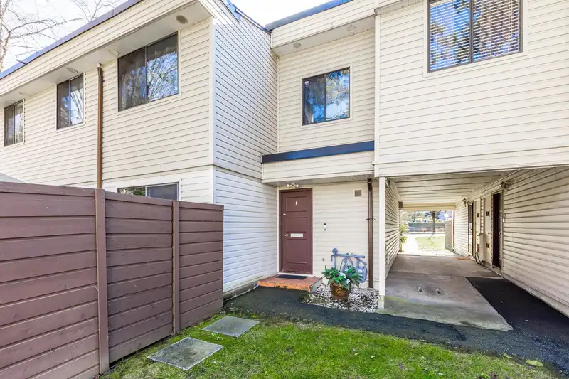 4 14171 104 AVENUE - photo 2 of 33
