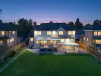 8362 170A STREET - thumbnail 38