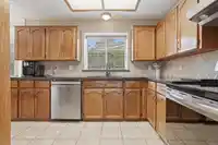 12316 SOUTHPARK CRESCENT - thumbnail 9