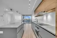 511 13428 105 AVENUE - thumbnail 1