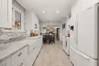 17459 61B AVENUE - thumbnail 14