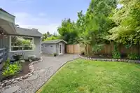 17459 61B AVENUE - thumbnail 33