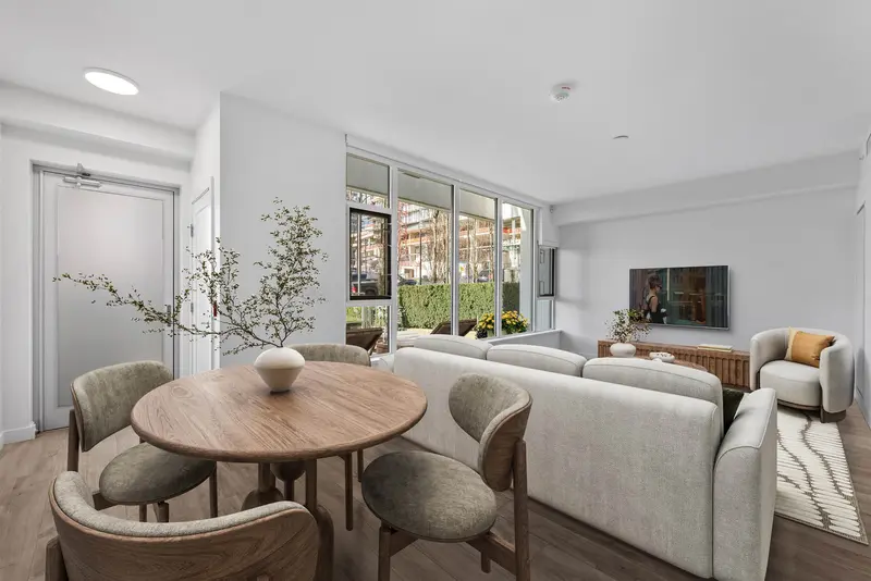 TH02 2288 ALPHA AVENUE - photo 2 of 25