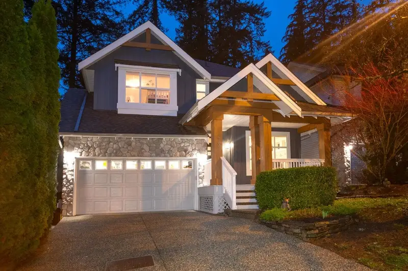 75 HOLLY DRIVE - photo 2 of 25