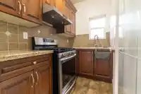 7021 150 STREET - thumbnail 5