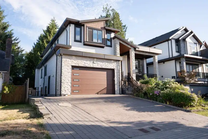 15640 93A AVENUE - photo 1 of 25