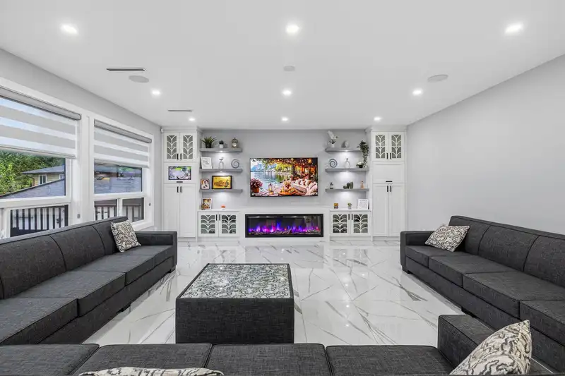 8995 QUEEN MARY BOULEVARD - photo 4 of 40