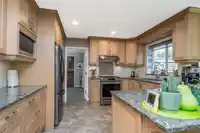 5734 184B STREET - thumbnail 20