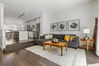 98 8130 136A STREET - thumbnail 6