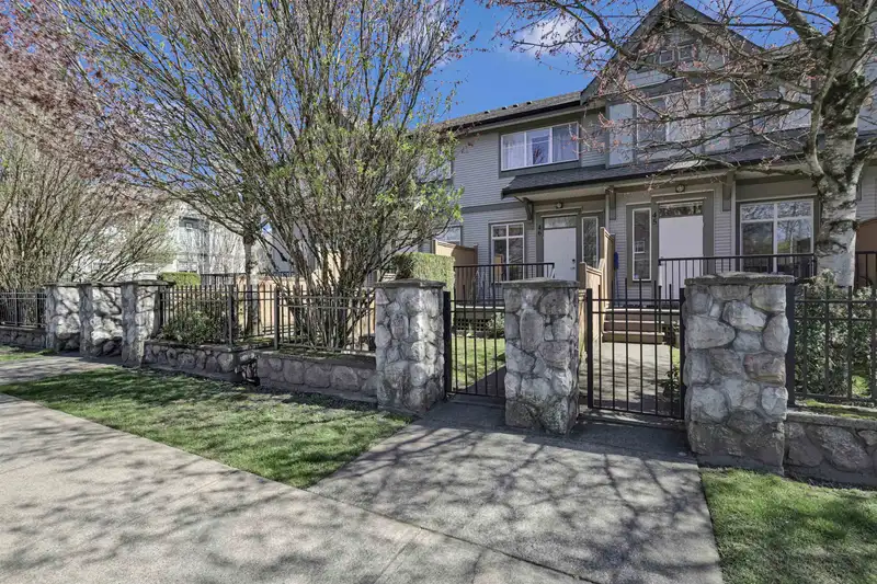 46 8726 159 STREET - photo 1 of 37