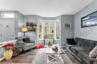 50 6950 120 STREET - thumbnail 3