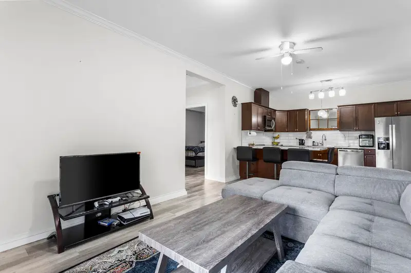 110 46053 CHILLIWACK CENTRAL ROAD - photo 4 of 22