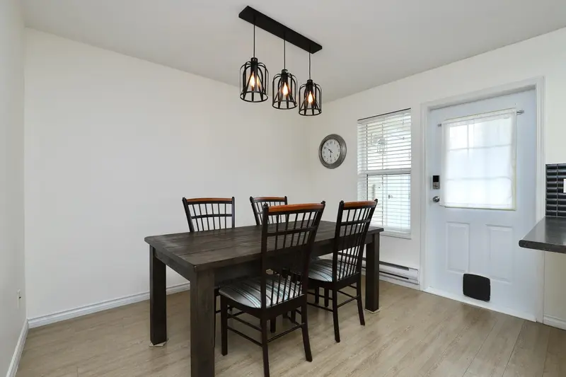 55 23560 119 AVENUE - photo 4 of 25