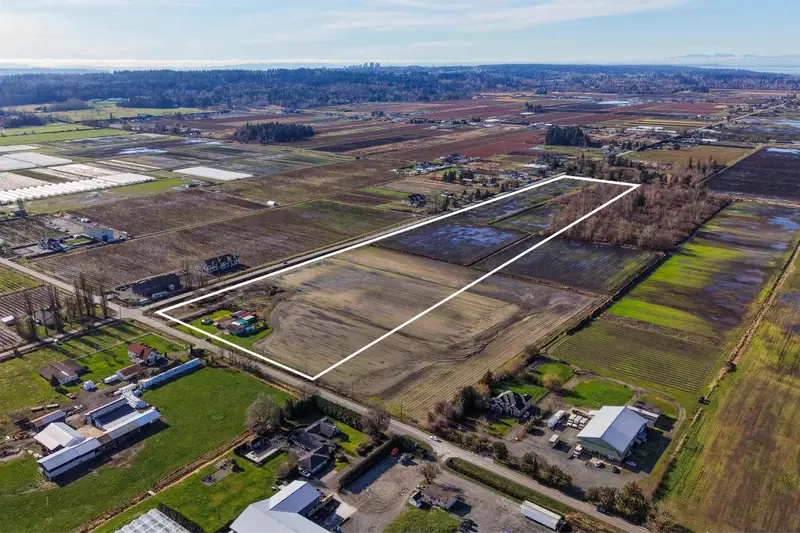 4059 184 STREET - photo 4 of 11