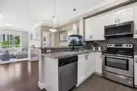 228 13897 FRASER HIGHWAY - thumbnail 10
