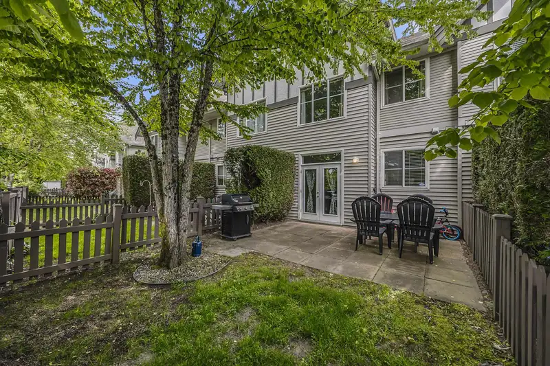 45 6465 184A STREET - photo 3 of 40