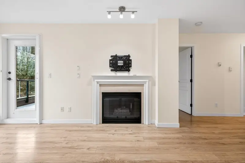 216 5800 ANDREWS ROAD - photo 3 of 25