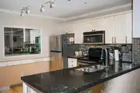 410 7435 121A STREET - thumbnail 8