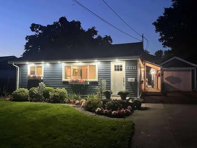 23035 117 AVENUE - photo 1 of 25