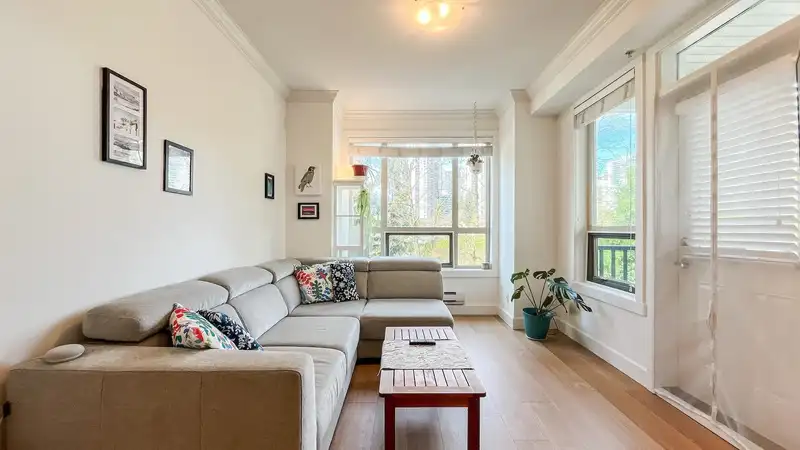 301 13897 FRASER HIGHWAY - photo 1 of 16