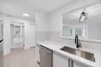 218 15268 105 AVENUE - thumbnail 11