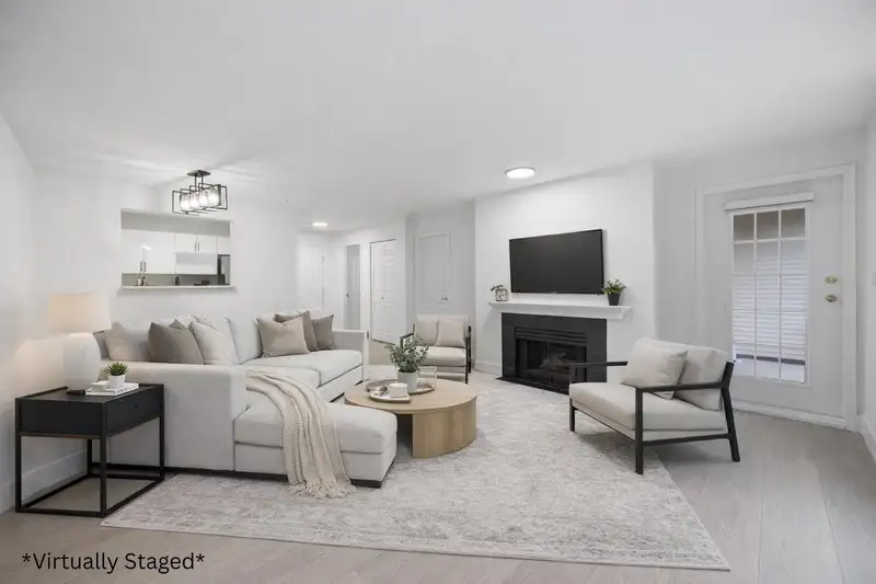 218 15268 105 AVENUE - photo 4 of 31