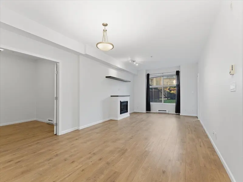 101 275 ROSS DRIVE - photo 2 of 25