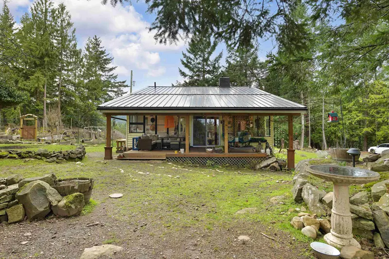 370 CAMPBELL BAY ROAD - photo 2 of 25