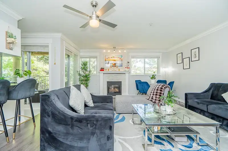 313 13727 74 AVENUE - photo 2 of 32