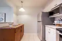 207 6363 121 STREET - thumbnail 12
