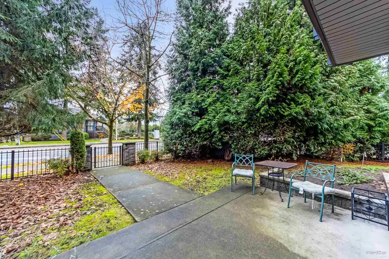 107 6628 SW 120 STREET - photo 2 of 30